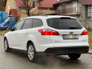 Ford Focus foto 6