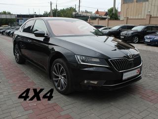 Skoda Superb foto 2