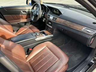 Mercedes E-Class фото 8