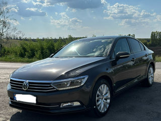 Volkswagen Passat foto 1