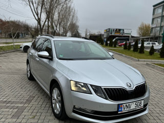 Skoda Octavia foto 4