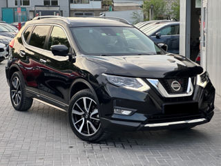 Nissan X-Trail foto 1