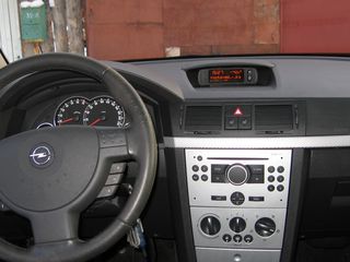 Opel Corsa foto 2