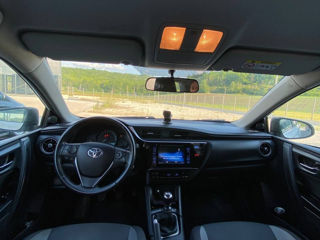 Toyota Auris foto 2