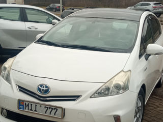 Toyota Prius + foto 6