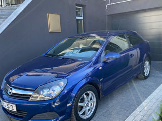 Opel Astra foto 1