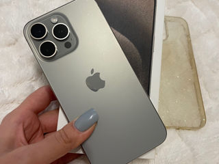 iPhone 15 Pro Max Natural Titanium 256GB in stare perfectă