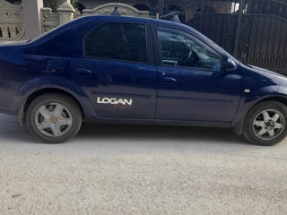 Dacia Logan foto 3