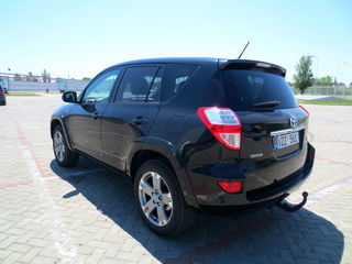 Toyota Rav 4 foto 3