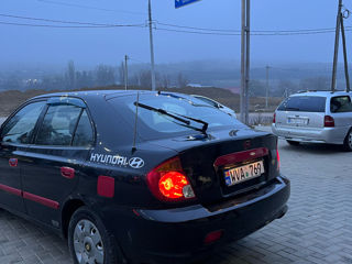 Hyundai Accent foto 8