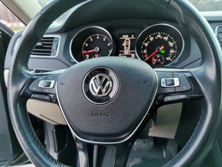 Volkswagen Jetta foto 11