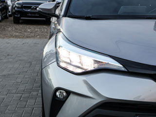 Toyota C-HR foto 13