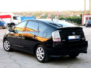 Toyota Prius foto 4