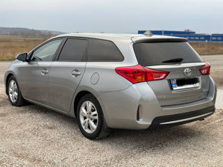 Toyota Auris foto 6