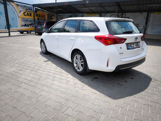 Toyota Auris foto 9