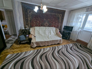 Apartament cu 3 camere, 60 m², 8 cartier, Bălți foto 2