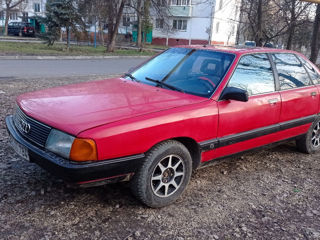 Audi 100 foto 2