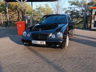 Mercedes E-Class