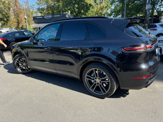 Porsche Cayenne foto 8