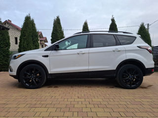 Ford Escape foto 3