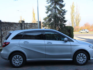 Mercedes B-Class foto 5