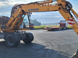 Колесный  экскаватор Liebherr A900B фото 0