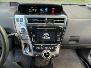 Toyota Prius + foto 7