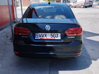 Volkswagen Jetta foto 8