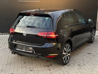 Volkswagen Golf foto 4