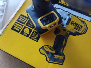 Гайковерт DeWALT DCF899 foto 3