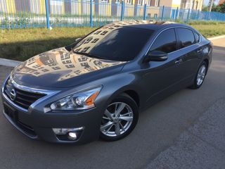 Nissan Altima foto 6