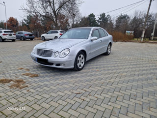 Mercedes E-Class foto 3