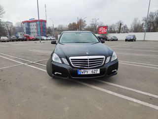 Mercedes E-Class foto 1