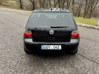 Volkswagen Golf foto 4