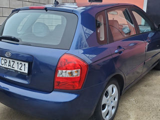 KIA Cerato foto 3