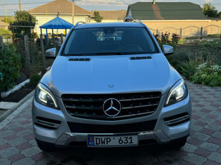 Mercedes M-Class foto 9