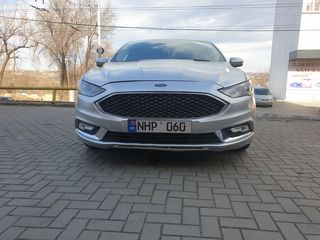 Ford Fusion foto 7