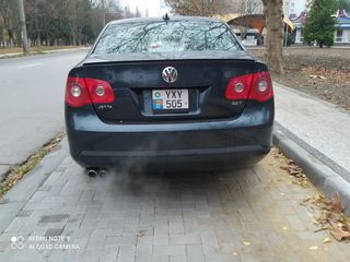 Volkswagen Jetta foto 3