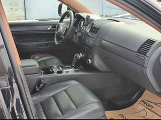 Volkswagen Touareg foto 8