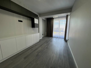 Apartament cu 2 camere, 75 m², Buiucani, Chișinău foto 3