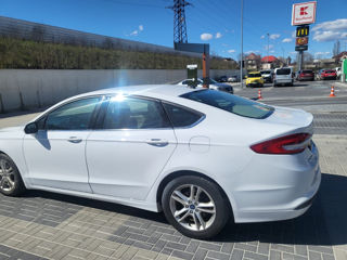 Ford Fusion foto 5