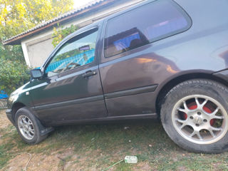 Volkswagen Golf foto 2