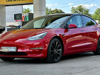 Tesla Model 3 foto 3