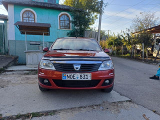 Dacia Logan foto 1