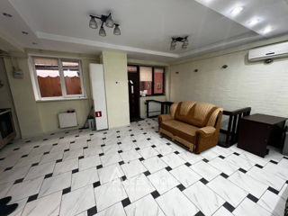 Apartament cu 1 cameră, 62 m², Centru, Chișinău foto 2