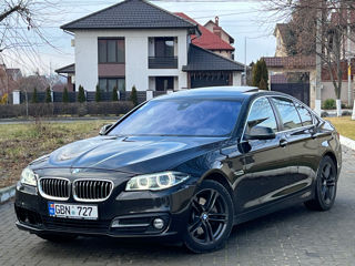 BMW 5 Series foto 4