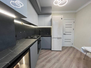 Apartament cu 1 cameră, 36 m², Centru, Chișinău foto 3