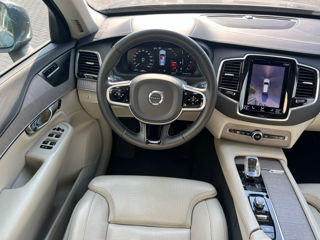 Volvo XC90 foto 9