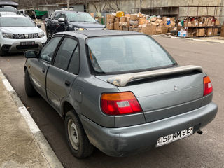 Daihatsu Charade foto 3