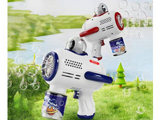 XO V03 Astronaut Bubble Machine